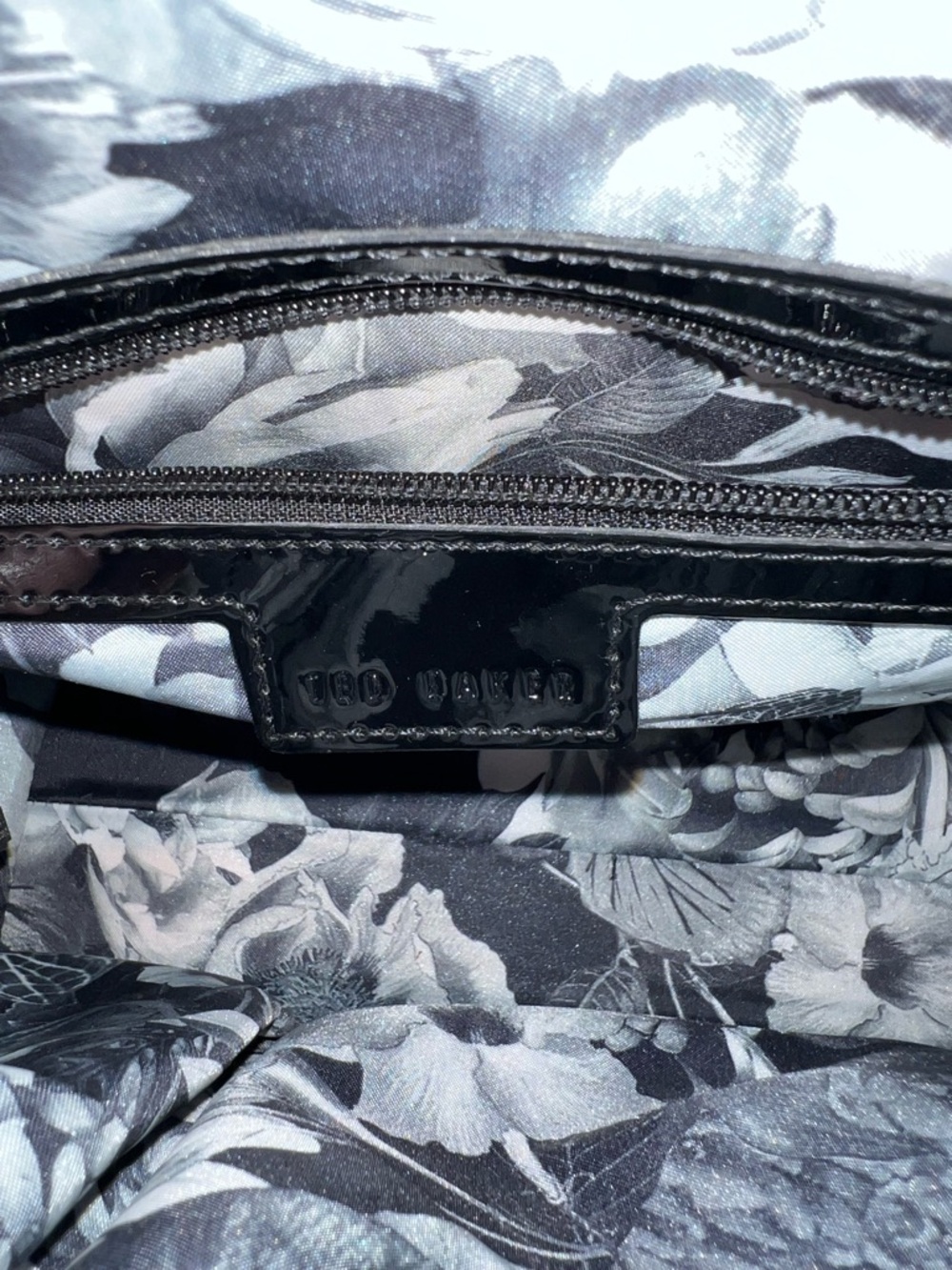 Ted Baker Patent Leather Satchel / Crossbody - Picture 7 of 17